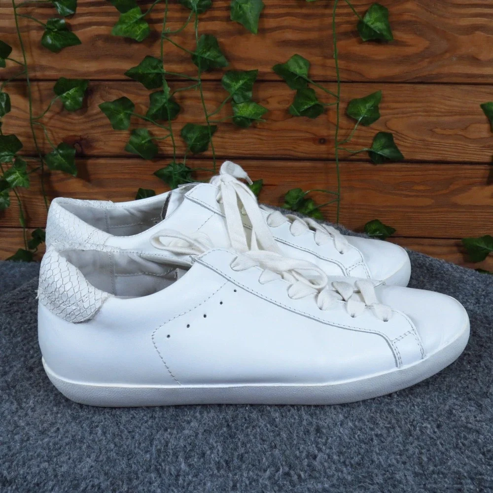 Banana Republic Essential Womens Sneaker Size 8M Walking White Leather Low Top